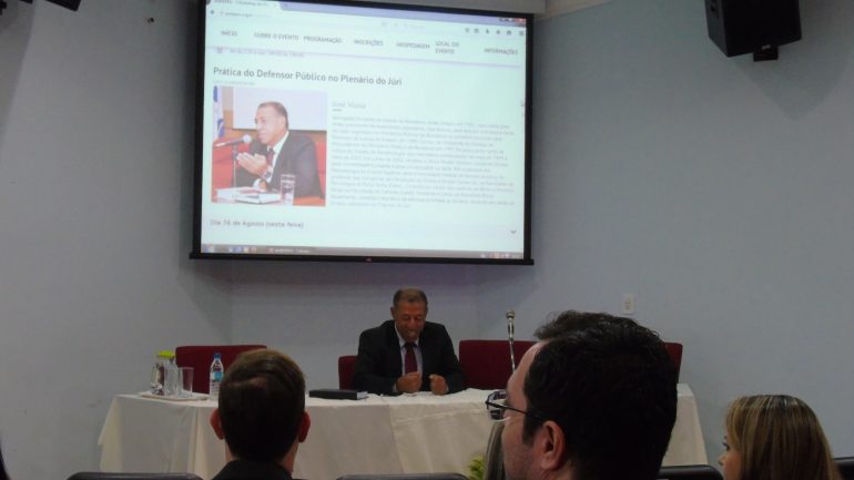 Palestrante durante o evento